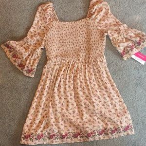 NWT, floral dress, size medium (4-8)